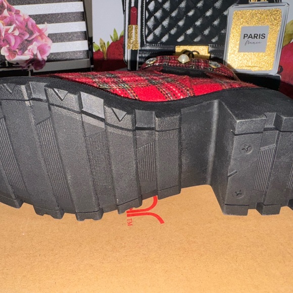 Sugar Red Plaid Stone Pearl Boots - Picture 6 of 10